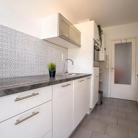 Appartamento Joanis-1 By Interhome