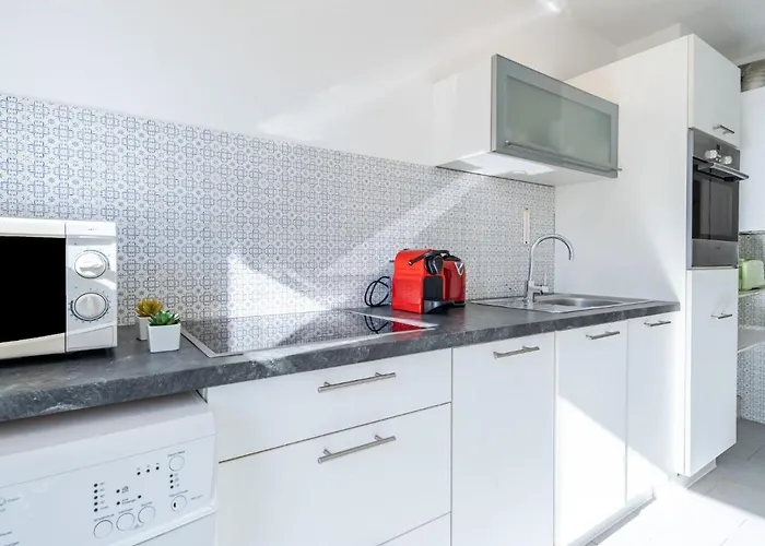 Joanis-1 By Interhome Apartamento